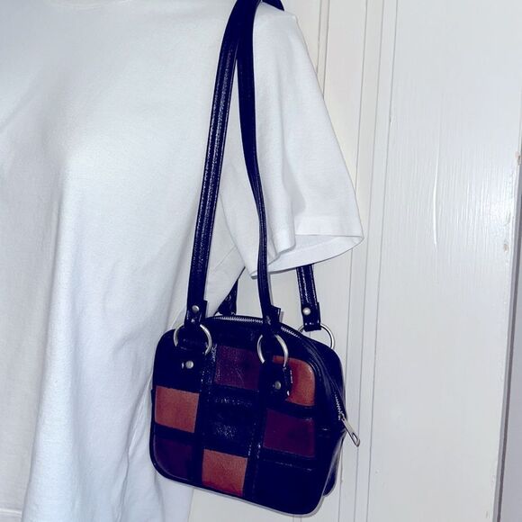 Vtg 70s Sirco Corporation Black, Tan and Brown Vinyl Square  Design Small Purse - Picture 8 of 8